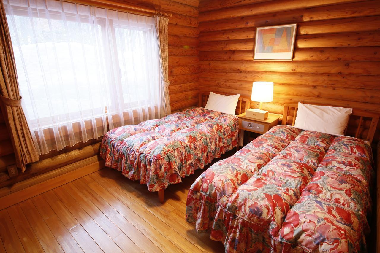 Log Hotel Larch Lake Kanayama Minamifurano Cameră foto