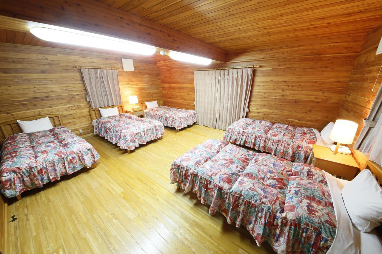 Log Hotel Larch Lake Kanayama Minamifurano Cameră foto