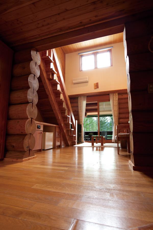 Log Hotel Larch Lake Kanayama Minamifurano Cameră foto