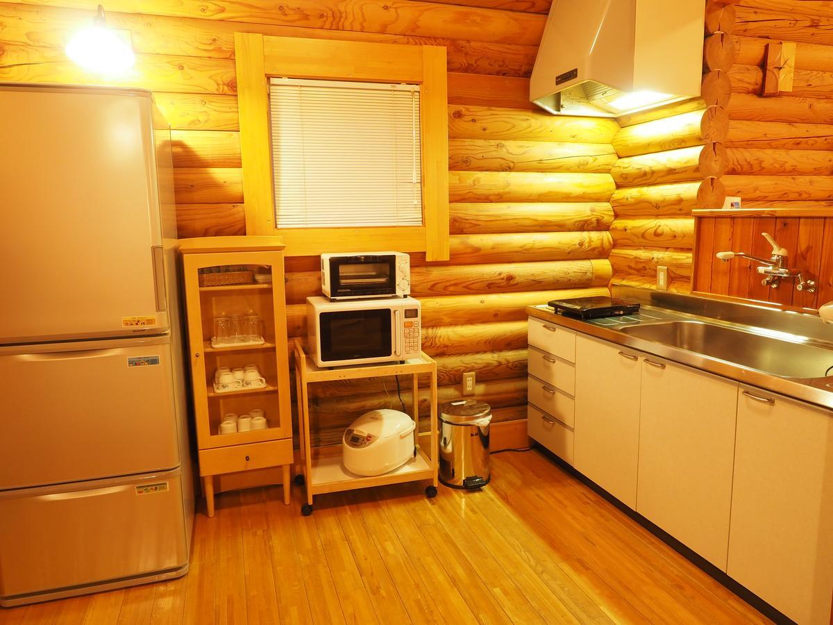Log Hotel Larch Lake Kanayama Minamifurano Cameră foto